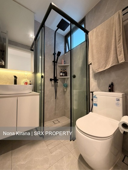 Charlton Lane (D19), Condominium #635060791